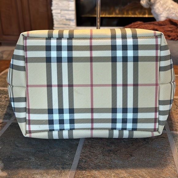 Burberry Vintage Nova Check Shoulder Bag - Picture 6 of 14
